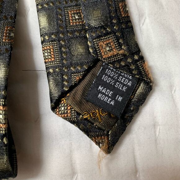 Roberto Villini Collezione 100% Silk Men’s Tie - Picture 5 of 5
